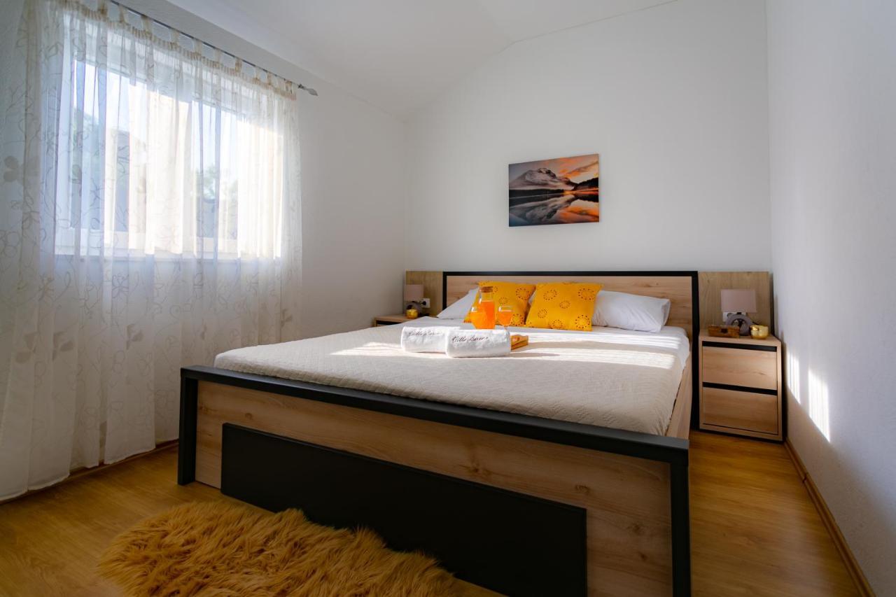 Villa Lorema-Pet Friendly On 5000 Sqm Garden,Pool, Jacuzzi, Billiard&Ps5 Sveti Filip i Jakov Exterior foto